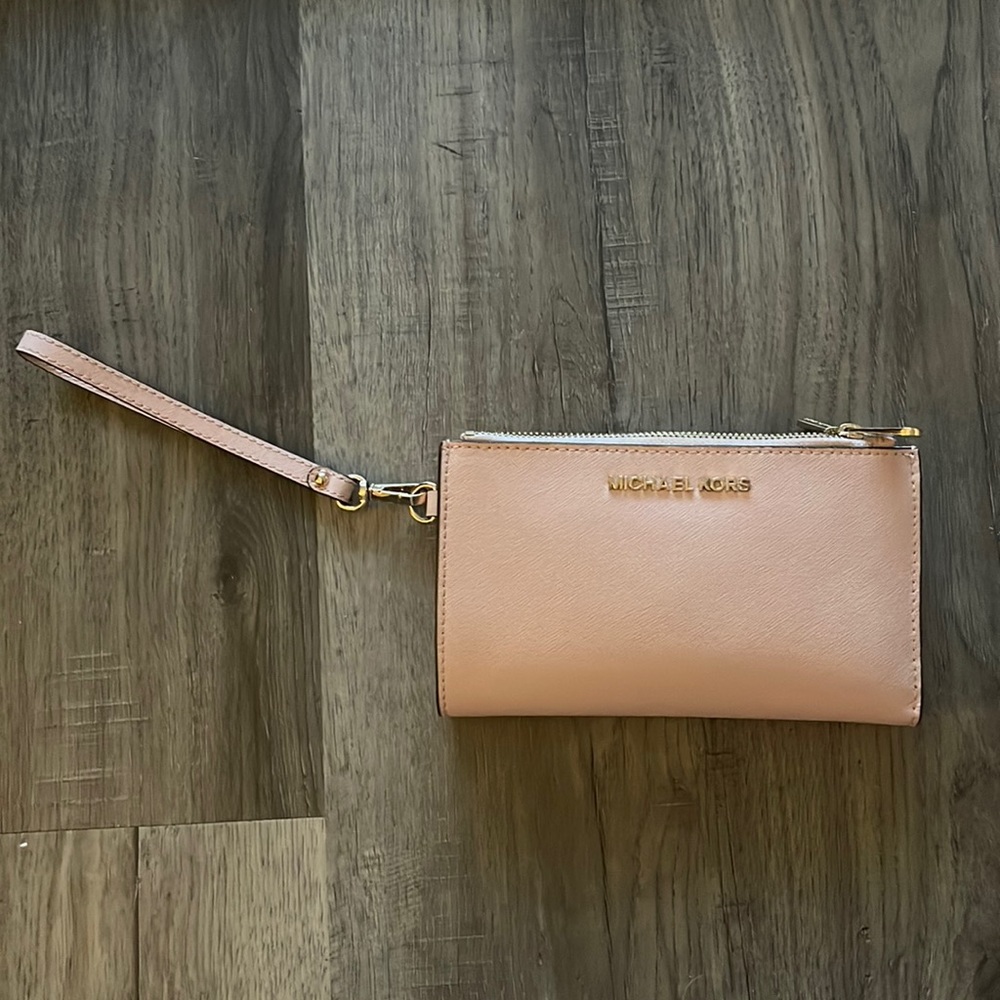 Michael Kors Smartphone Wallet